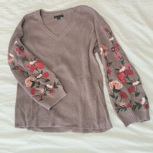 AE / Lavender Embroidered Sweater